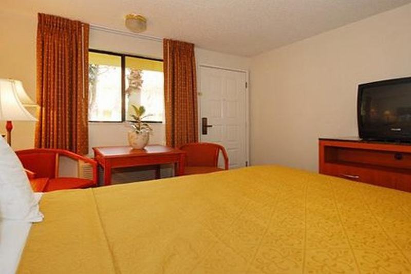 Quality Inn & Suites Bakersfield Ngoại thất bức ảnh