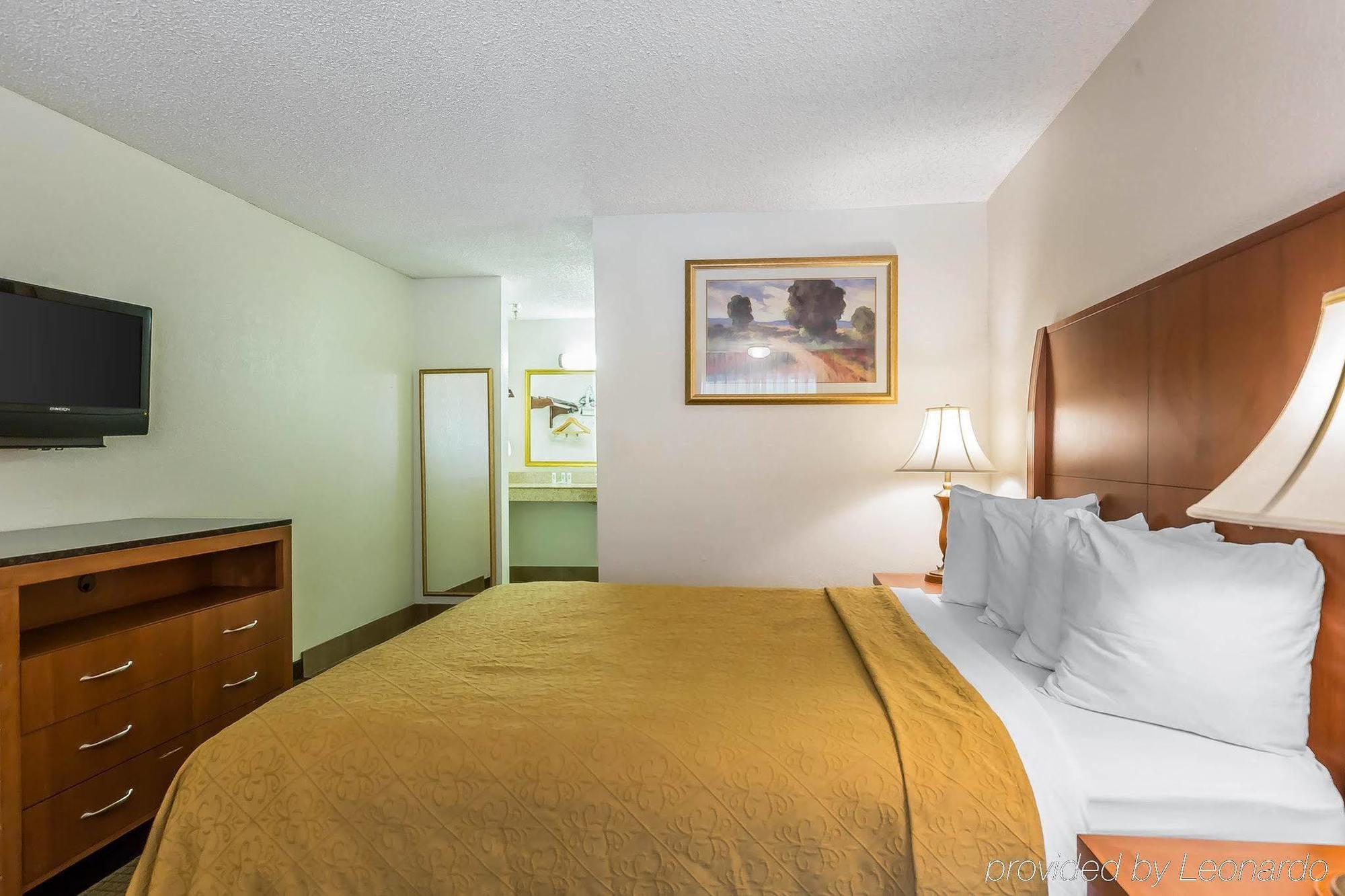 Quality Inn & Suites Bakersfield Ngoại thất bức ảnh