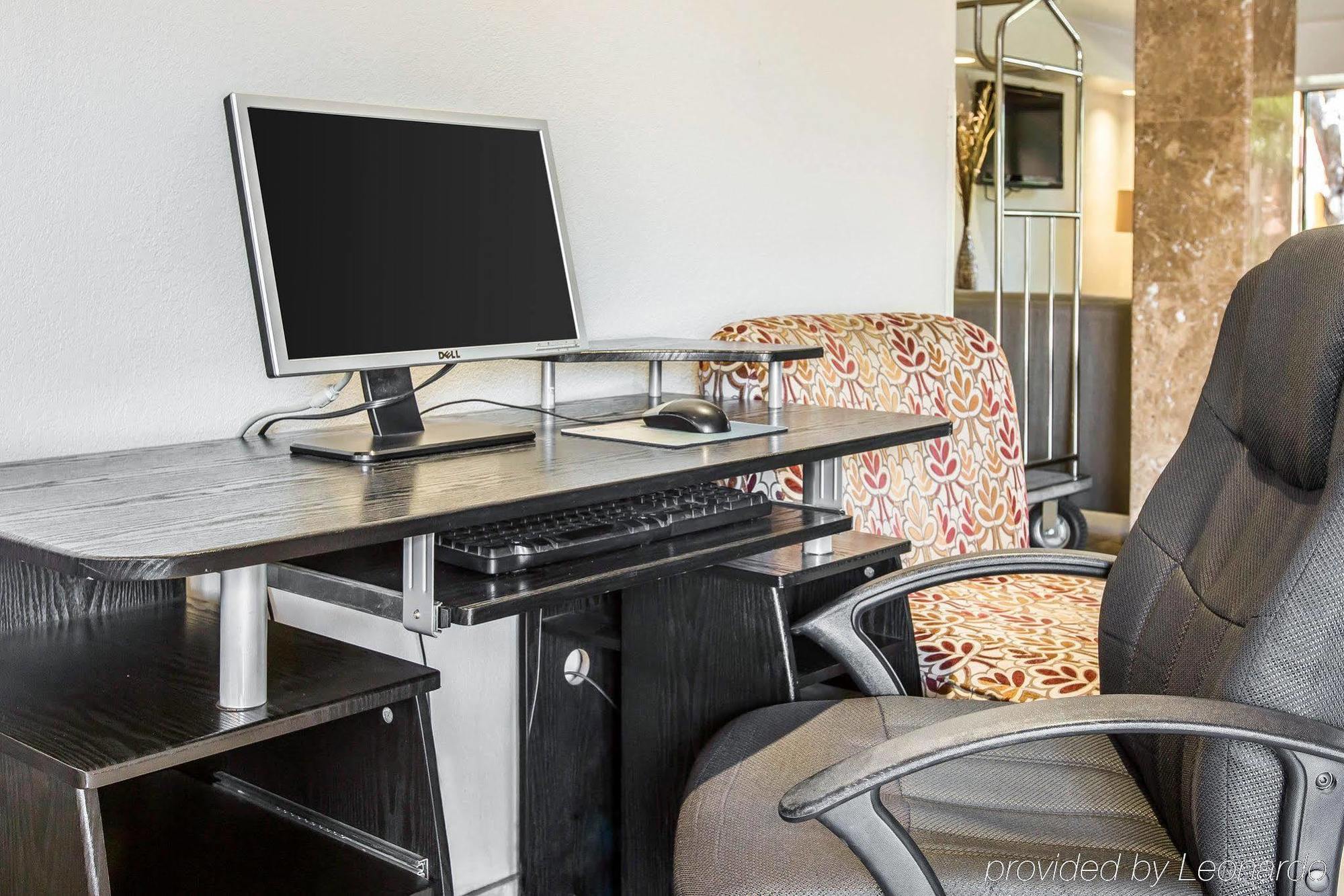 Quality Inn & Suites Bakersfield Ngoại thất bức ảnh