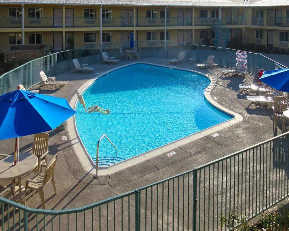 Quality Inn & Suites Bakersfield Ngoại thất bức ảnh